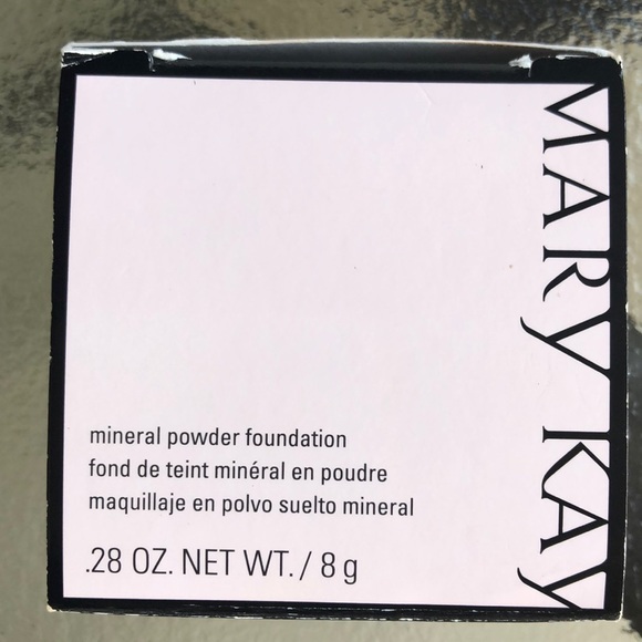 Makeup - Picture 8 of 8